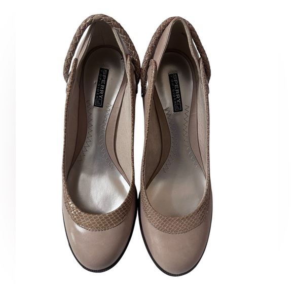 Sperry Top Sider Size 7 tan dress shoe - Picture 1 of 8